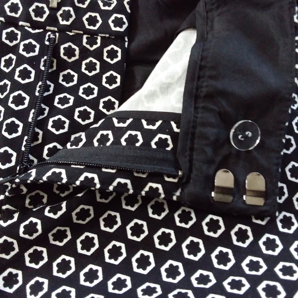 *ELLE* NWT shorts - Picture 8 of 9